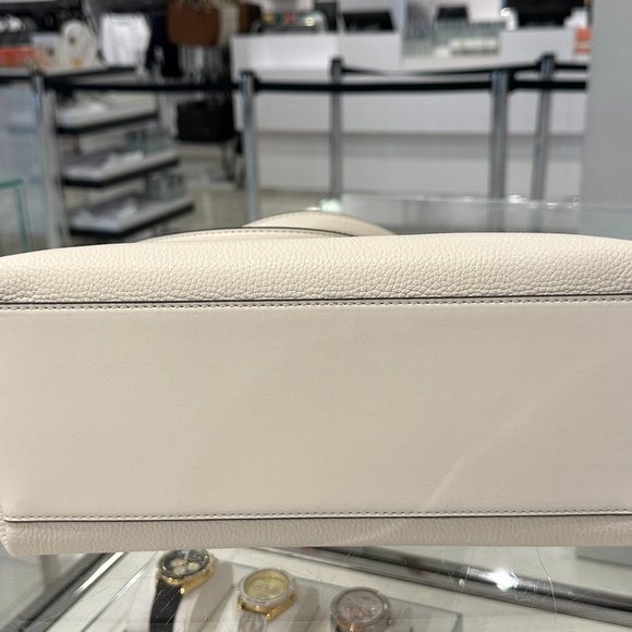 Michael Kors Jet Set Item MD Front Pocket Shoulder Chain Tote Bag Light Cream - Picture 5 of 10